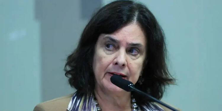 Nísia Trindade anuncia ampliação do Farmácia Popular para atender mais cidades