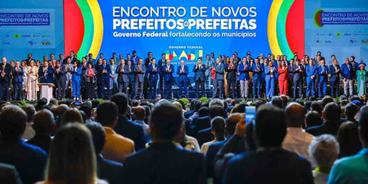 Encontro Nacional de Prefeitos termina hoje em Brasília