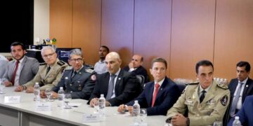 Com aumentos de até 22%, Jerônimo encaminha PLs de reajuste salarial das forças de segurança pública da Bahia