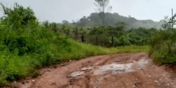 Moradores cobram recuperação de estrada entre Itanhém e Santa Rita