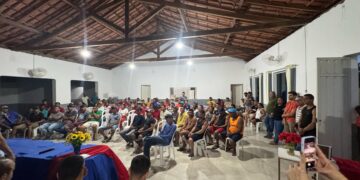 Prefeito Bemtivi entrega 325 novos uniformes para servidores da Infraestrutura e anuncia pagamento de salários atrasados