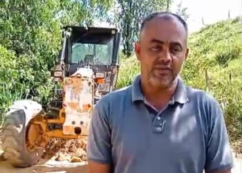 A pedido do Vereador Jurandy da Câmara, estradas do distrito de Curvelo da Conceição começam a ser patroladas