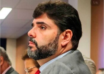 Adolpho Loyola rebate oposição e defende governo Jerônimo: “não é hora de palanque, é hora de trabalhar”