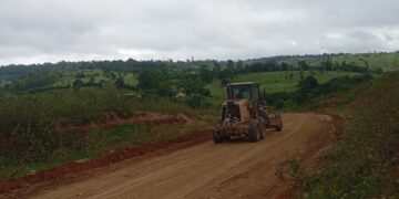 Vereador Deó elogia prefeito Bemtivi e secretário Netinho por obras nas estradas de Batinga