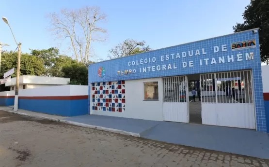 Colégio Polivalente de Itanhém impulsiona o município ao Top 20 da Bahia em inscrições no Enem 2025