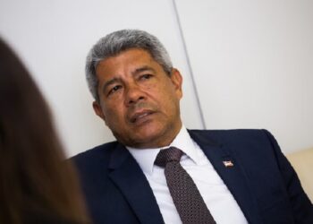 Jerônimo Rodrigues desmente boatos sobre surto de HIV/Aids na Bahia e reforça alerta contra fake news