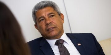Jerônimo Rodrigues desmente boatos sobre surto de HIV/Aids na Bahia e reforça alerta contra fake news
