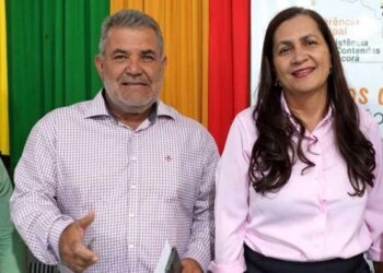 Justiça cassa prefeito e vice-prefeita de cidade baiana por compra de votos