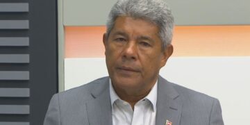 Jerônimo confirma pagamento de precatórios e anuncia abono para professores da rede estadual