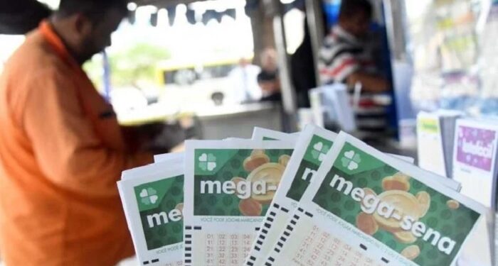 Prêmio acumulado de R$ 40 milhões da Mega-Sena pode sair neste sábado
