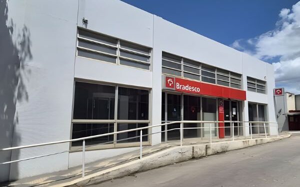 Bradesco vai deixar de emitir cheques a partir de dezembro