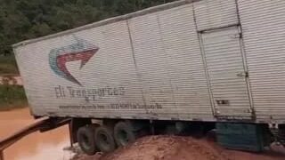 População cobra solução para caos em desvio da BR-101 após interdição de ponte sobre o Rio Jequitinhonha