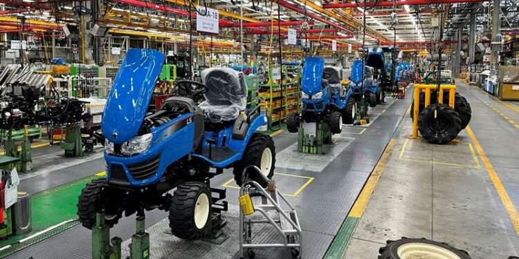Fábrica de tratores será instalada em Teixeira em parceria com governo chinês
