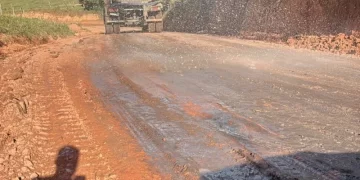 Prefeitura de Vereda intensifica recuperação de estradas após fortes chuvas e prepara vias para a Festa do Bambu Lascado
