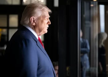 Trump reduz tarifas sobre café, carne e outros produtos importados; Brasil deve ser um dos principais beneficiados