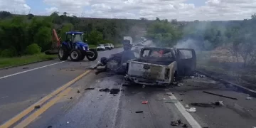PRF confirma 11 mortos na BR-101; grávida e duas crianças entre eles