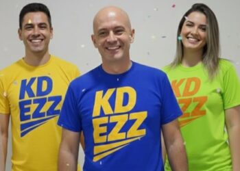 KD EZZ: bordão que nasceu na resenha vira camiseta do Pod Café para o Carnaval