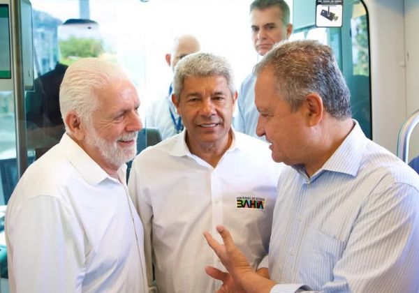 “O grupo não racha”, diz Wagner sobre formação de chapa