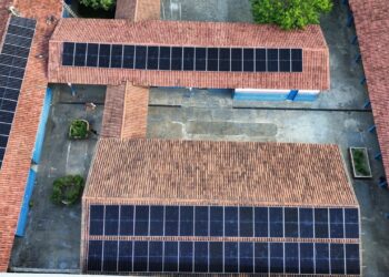 Prefeitura de Itanhém instala placas solares no Colégio Municipal São Bernardo e projeta economia de R$ 1 milhão em 10 anos