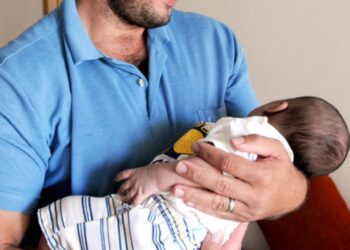 Nova licença-paternidade no Brasil ampliará prazo para 20 dias e cria novas regras