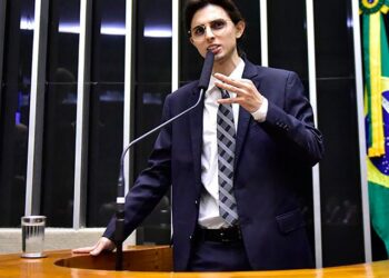 Deputado quer transformar vereadores em conselheiros sem salário