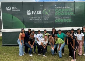 Carreta Escola do SENAR capacita 60 pessoas em Itanhém durante programação do Arte na Praça