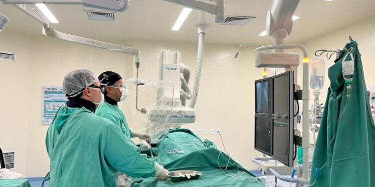 Hemodinâmica do Hospital Costa das Baleias ultrapassa 2,7 mil procedimentos no Extremo Sul da Bahia