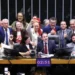 Câmara aprova PEC que acaba com escala 6×1 e reduz jornada para 40 horas semanais