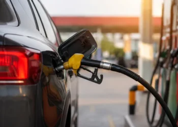 Petrobras anuncia aumento no preço da gasolina a partir desta sexta-feira