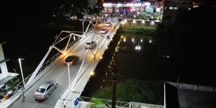 Transporte por aplicativo chega a Medeiros Neto nesta semana; motoristas e pilotos já podem se cadastrar